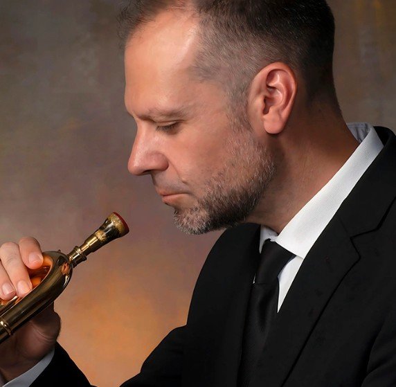 DANI DE BAZA SINFÓNICO y BANDA DE MÚSICA DE VILLAMAYOR