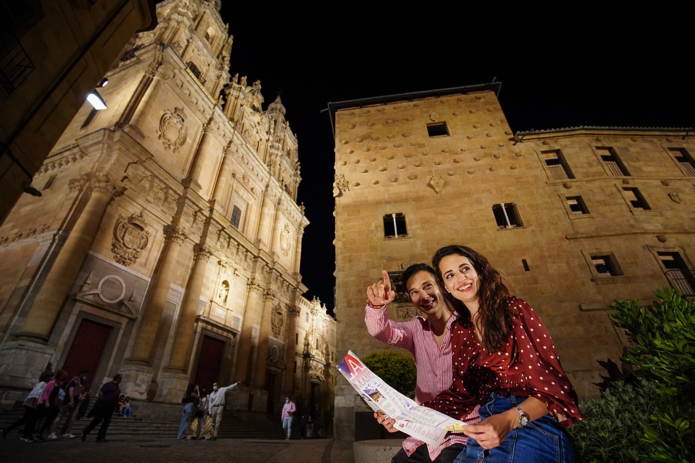 https://salamanca-turismo-prod.gvam.es/uploads/miniaturas/planesrecomendados/imagendestacada/2/1778850199_planes_recomendados_en_dos_dias_1424.jpg