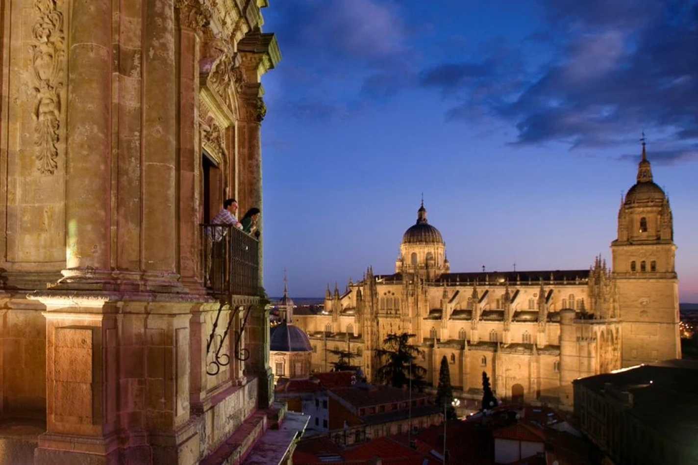 https://salamanca-turismo-prod.gvam.es/uploads/miniaturas/programastursticos/imagendestacada/3/miradores%20copia_1424.jpg